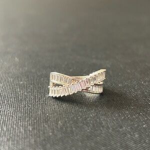 925 Sterling Silver Criss Cross Cubic Zirconia Baguette Ring Size 8